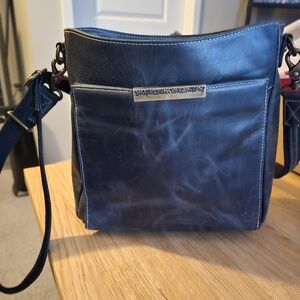 Gun Tote'n Mamas Conceal Carry Leather Crossbody Bag